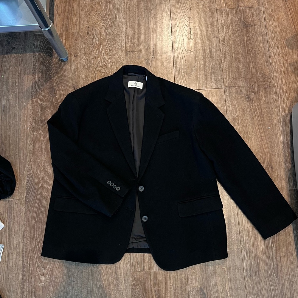 SOLD Aritzia Oversized Blazer